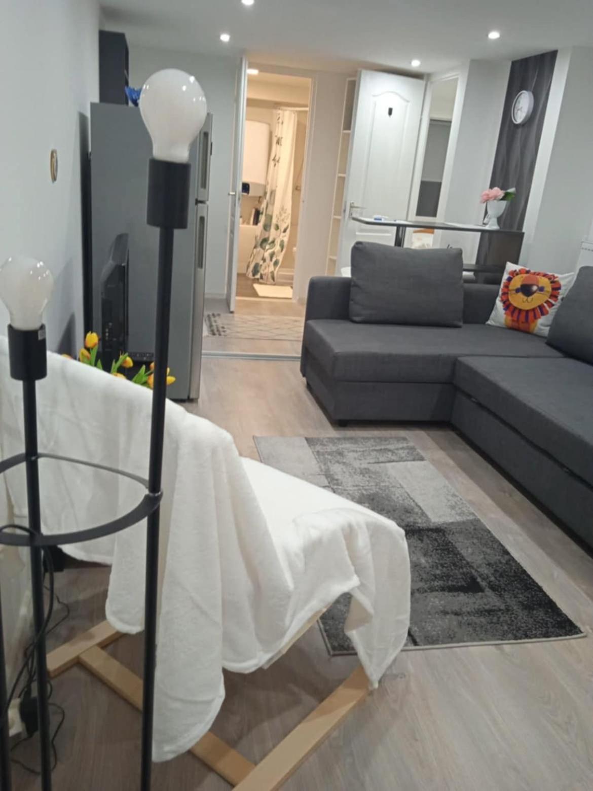 Dobozi Apartman Дебрецен Экстерьер фото